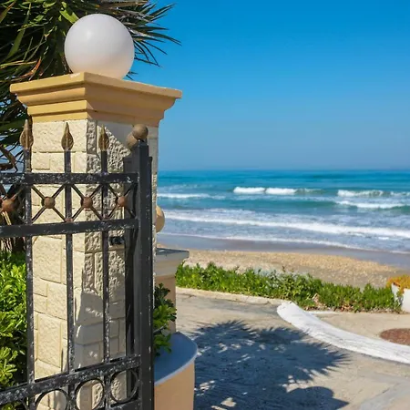 Antonia Beach House *